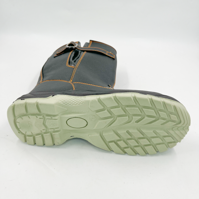 Oil Resistant Pu Sole Steel Toe Puncture Proof Keep Warm Fur Lined Safety Shoes for Winter