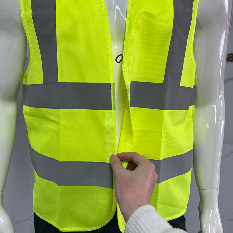 Safety Vest Breathable Reflective Vest for Construction Safety and Visibility Work clothes