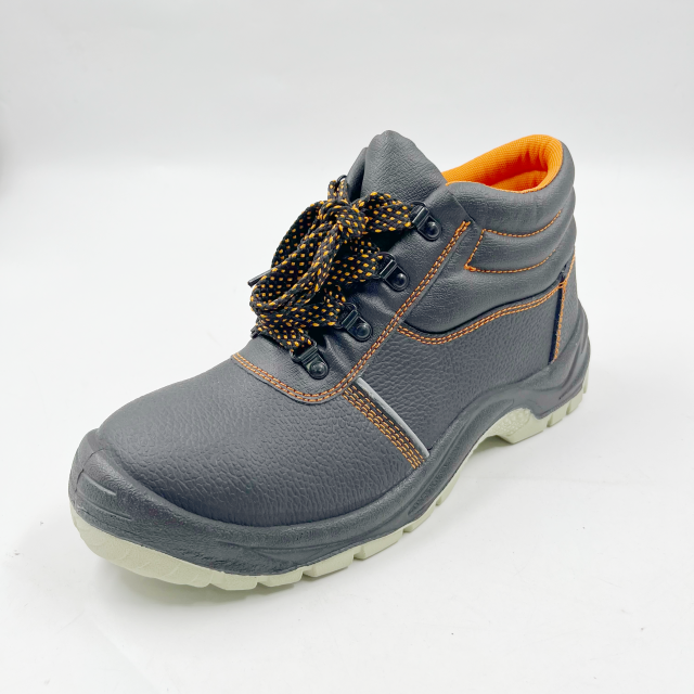 Men's Outdoor Leather Boots Iron Toe Cap Waterproof Upper Safety Shoes