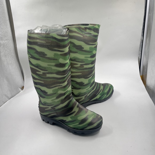 Knee-high PVC Camouflage Rainboots for Men 