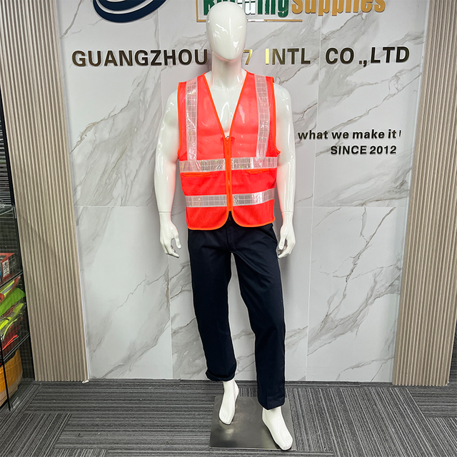 Wholesale Customizable Sleeveless Reflective Vest with Breathable Mesh Panels for Construction