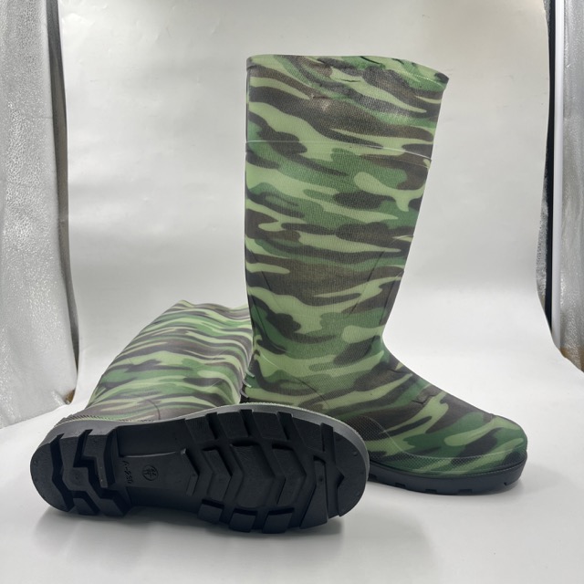 Knee-high PVC Camouflage Rainboots for Men 