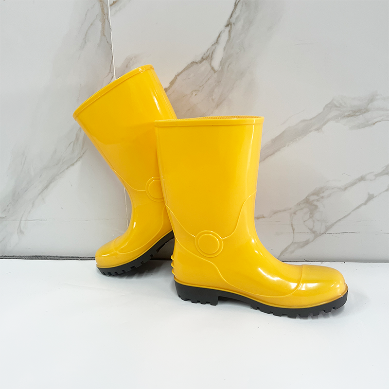 The Rubber Quality Is Good for The Anti-Slip Soles of The Labor Waterproof Safety Rain Boots
