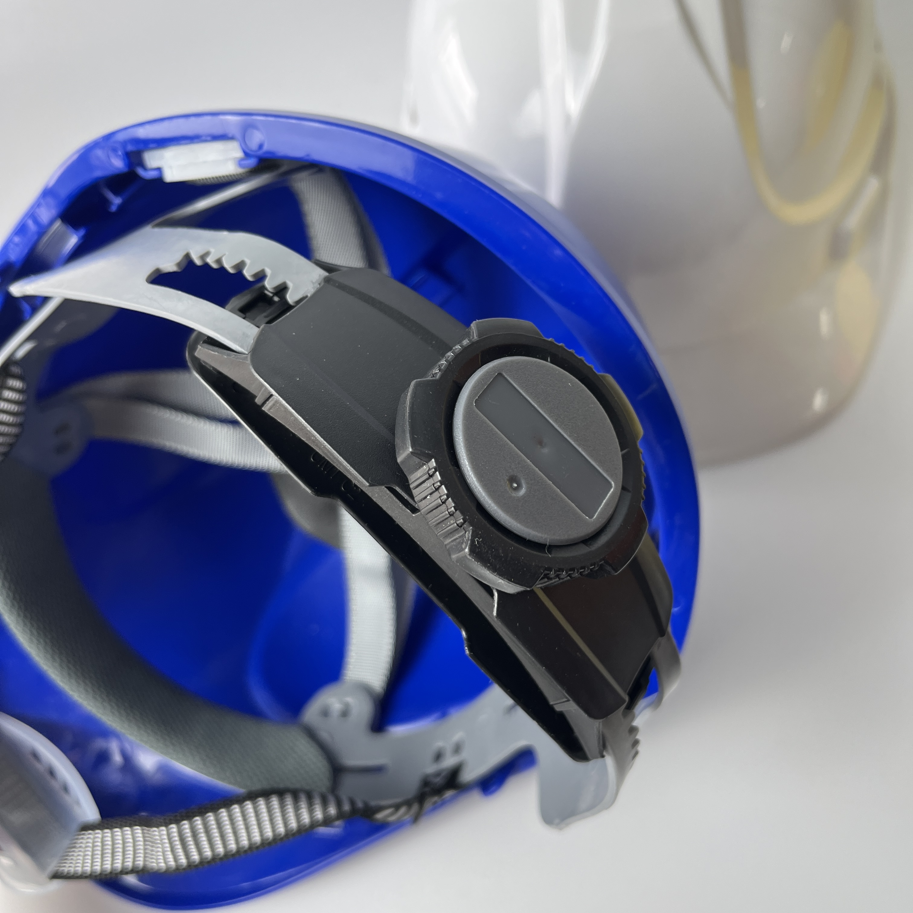 PE Anti Puncture Safety Helmet Construction Industrial Head Protection