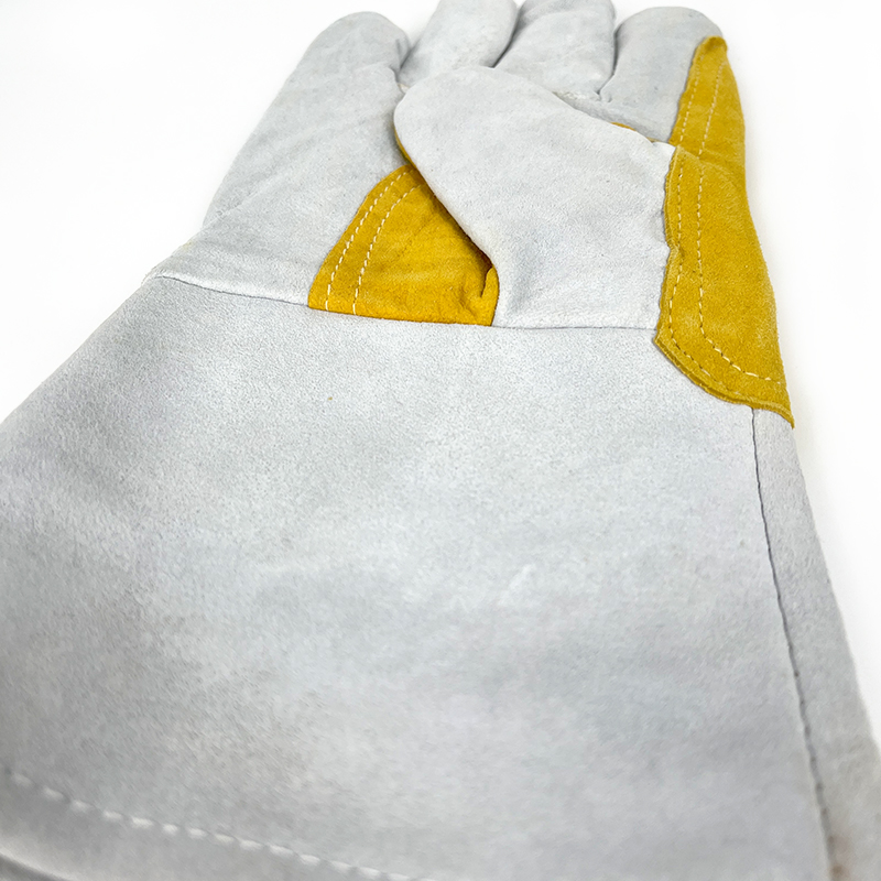 Reinforced Heat-Resistant Fleece Lining Cowhide Leather Safety Gloves Heavy Duty Anti-heat Breathable Welding Gloves
