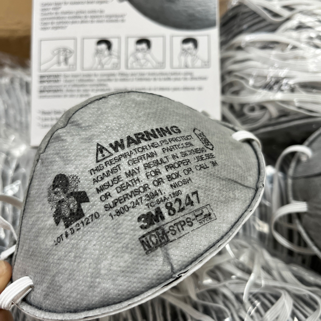 3M 8247 R95 Respirator, Activated Carbon Cup Mask for Painting, Solvent & Industrial Odor Protection